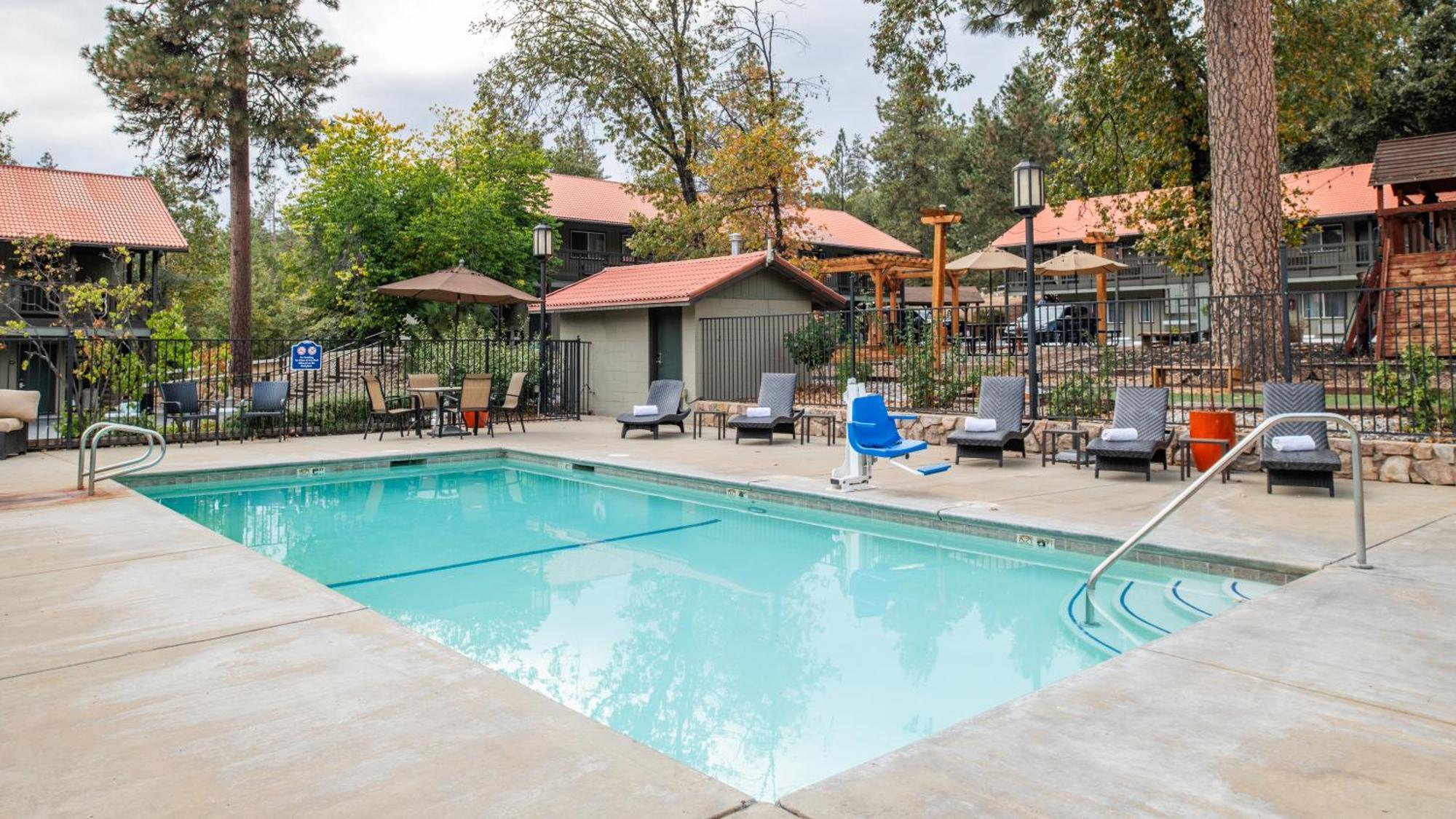 Yosemite Westgate Lodge Гроувланд Екстериор снимка