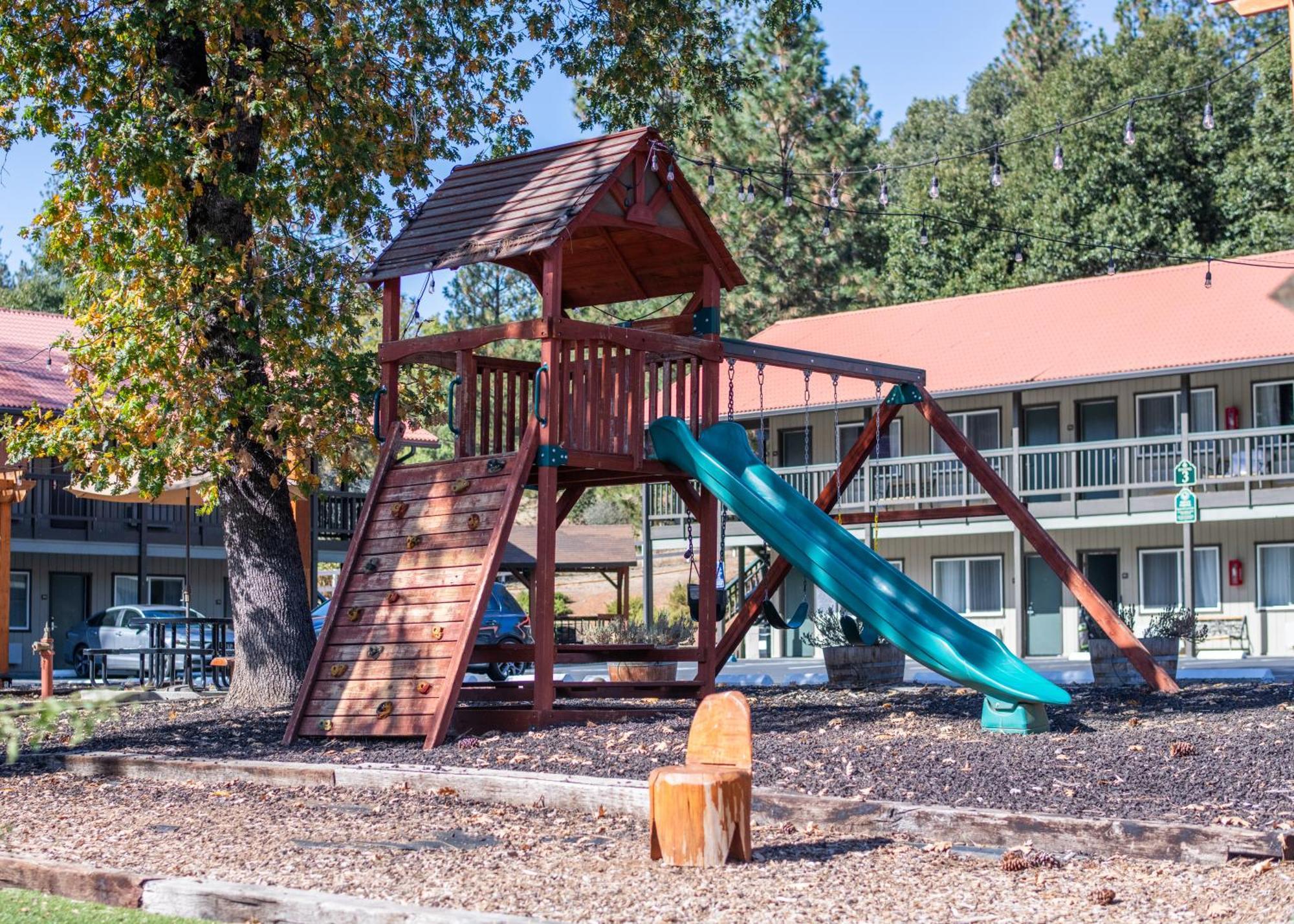 Yosemite Westgate Lodge Гроувланд Екстериор снимка