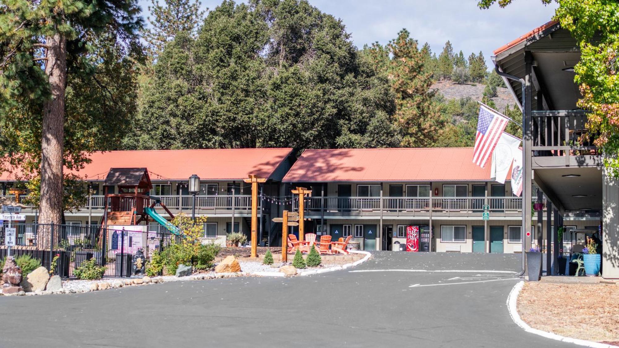 Yosemite Westgate Lodge Гроувланд Екстериор снимка