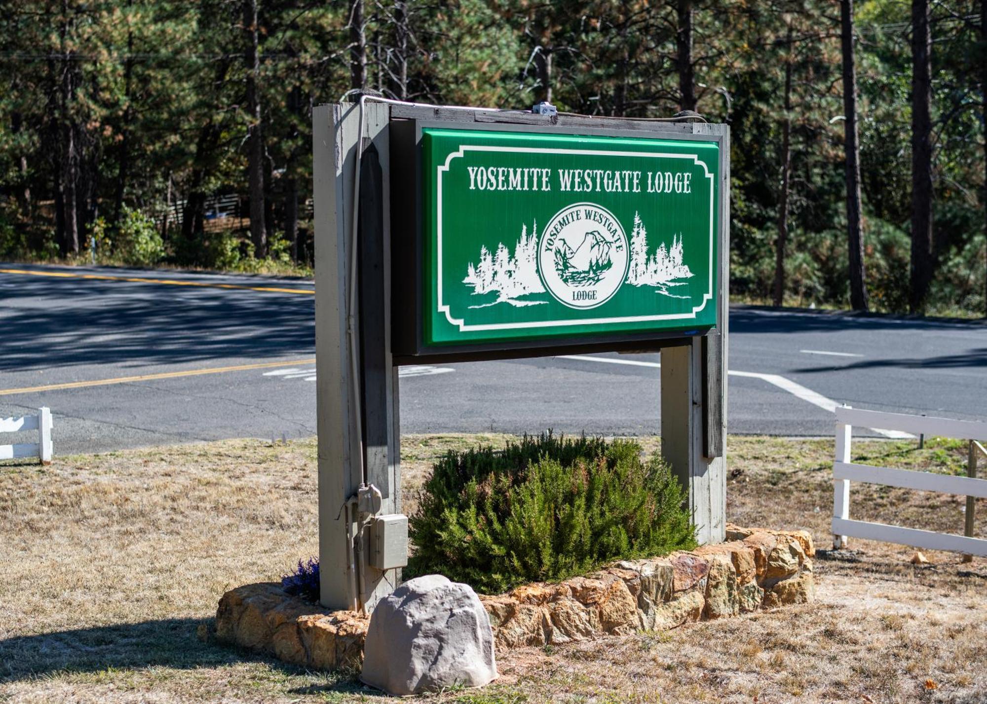Yosemite Westgate Lodge Гроувланд Екстериор снимка
