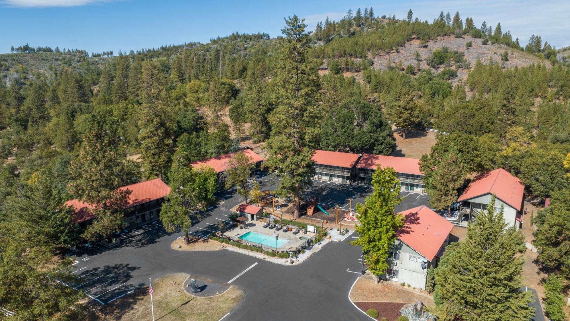 Yosemite Westgate Lodge Гроувланд Екстериор снимка