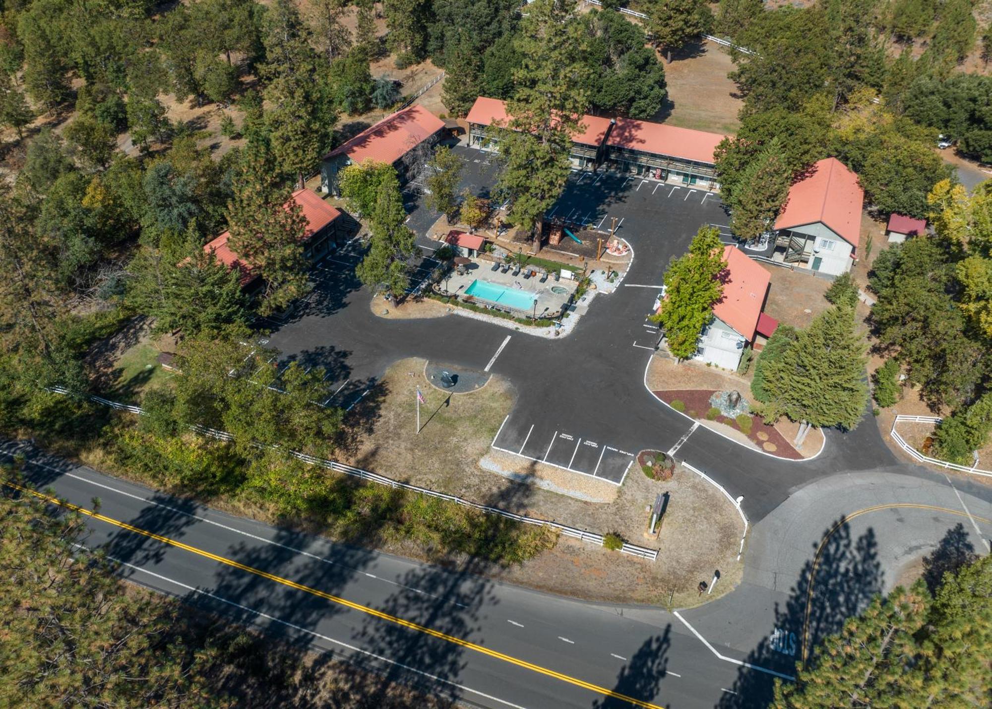 Yosemite Westgate Lodge Гроувланд Екстериор снимка