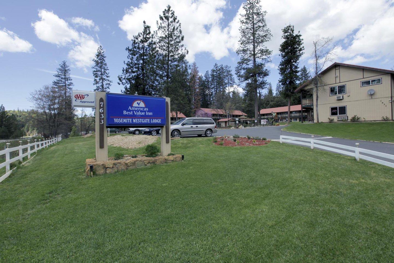 Yosemite Westgate Lodge Гроувланд Екстериор снимка